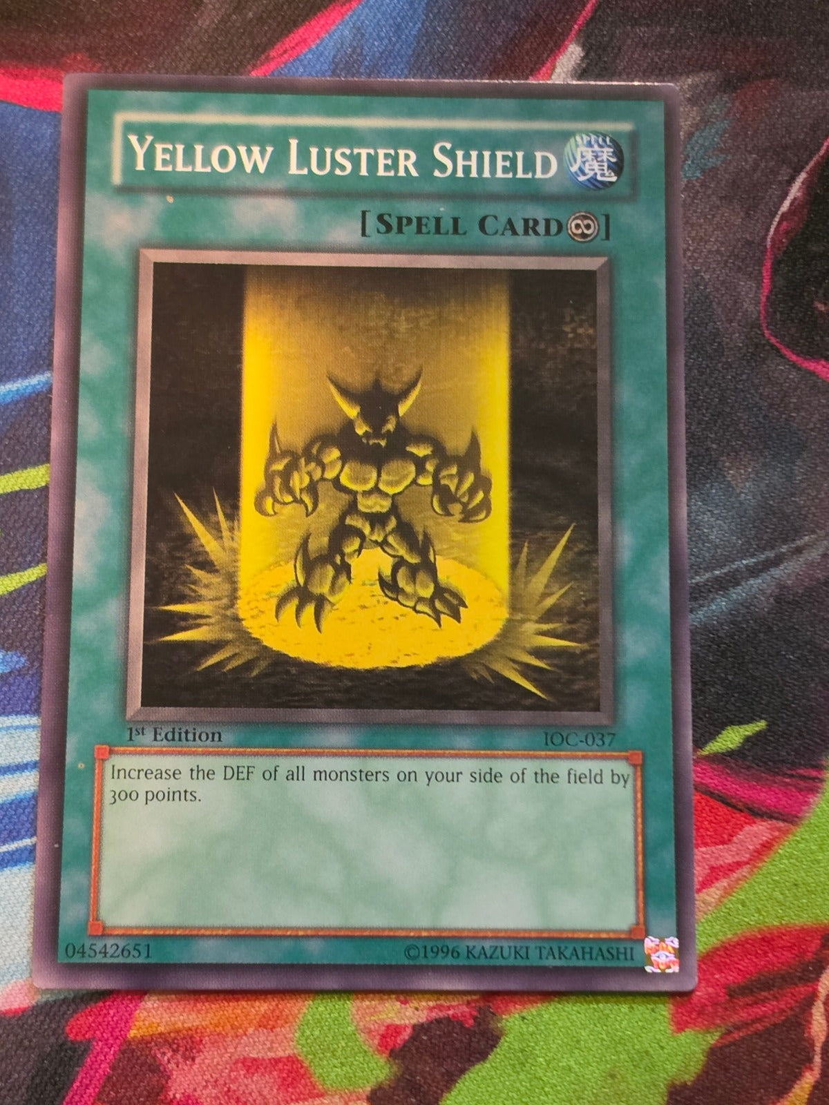 Yellow Luster Shield Common Invasion of Chaos IOC-037 LP