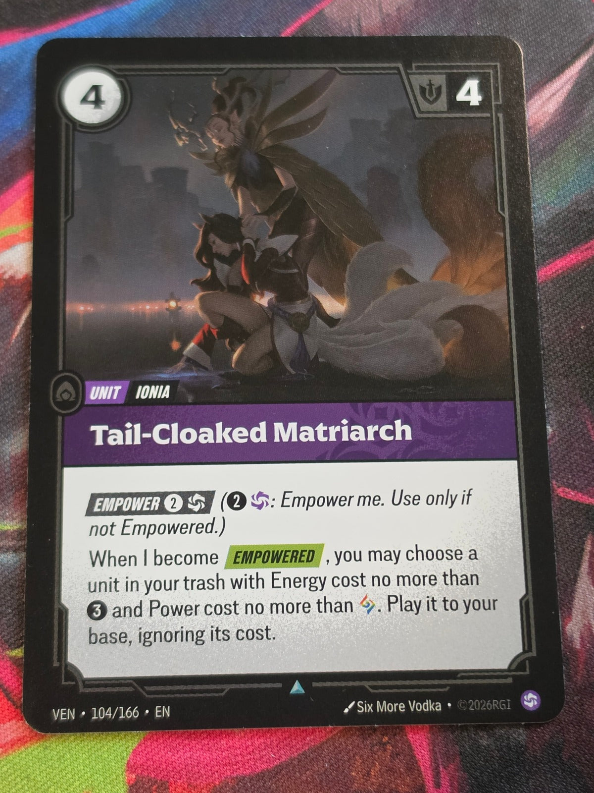 Tail-Cloaked Matriarch - 104/166 - Vendetta - Uncommon - NM