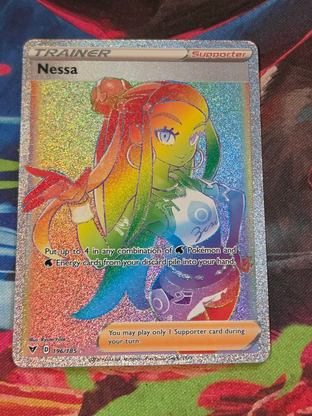 Nessa Secret Rare Vivid Voltage 196/185 NM Pokemon