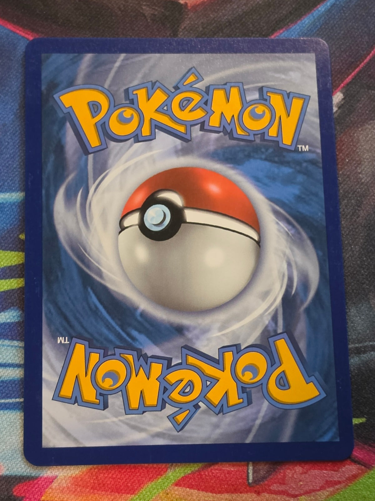 Fan of Waves (Secret) Secret Rare SWSH06: Chilling Reign 226/198 NM Pokemon (Back)