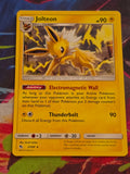 Jolteon - 23/68 - Hidden Fates - Rare - NM - Pokemon