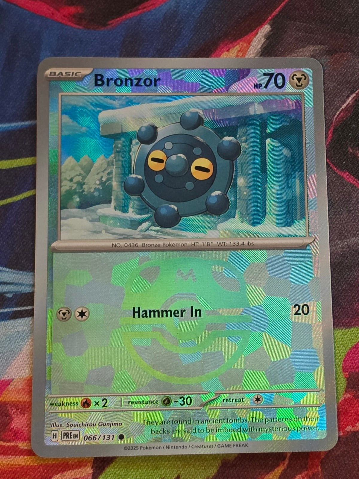 Bronzor (Master Ball Pattern) Common SV: Prismatic Evolutions 066/131 NM Pokemon
