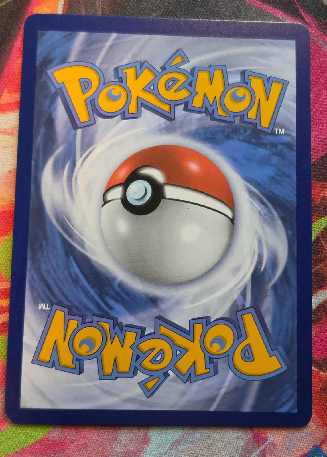 Reshiram V (Full Art) Ultra Rare SWSH12: Silver Tempest 172/195 NM Pokemon (Back)