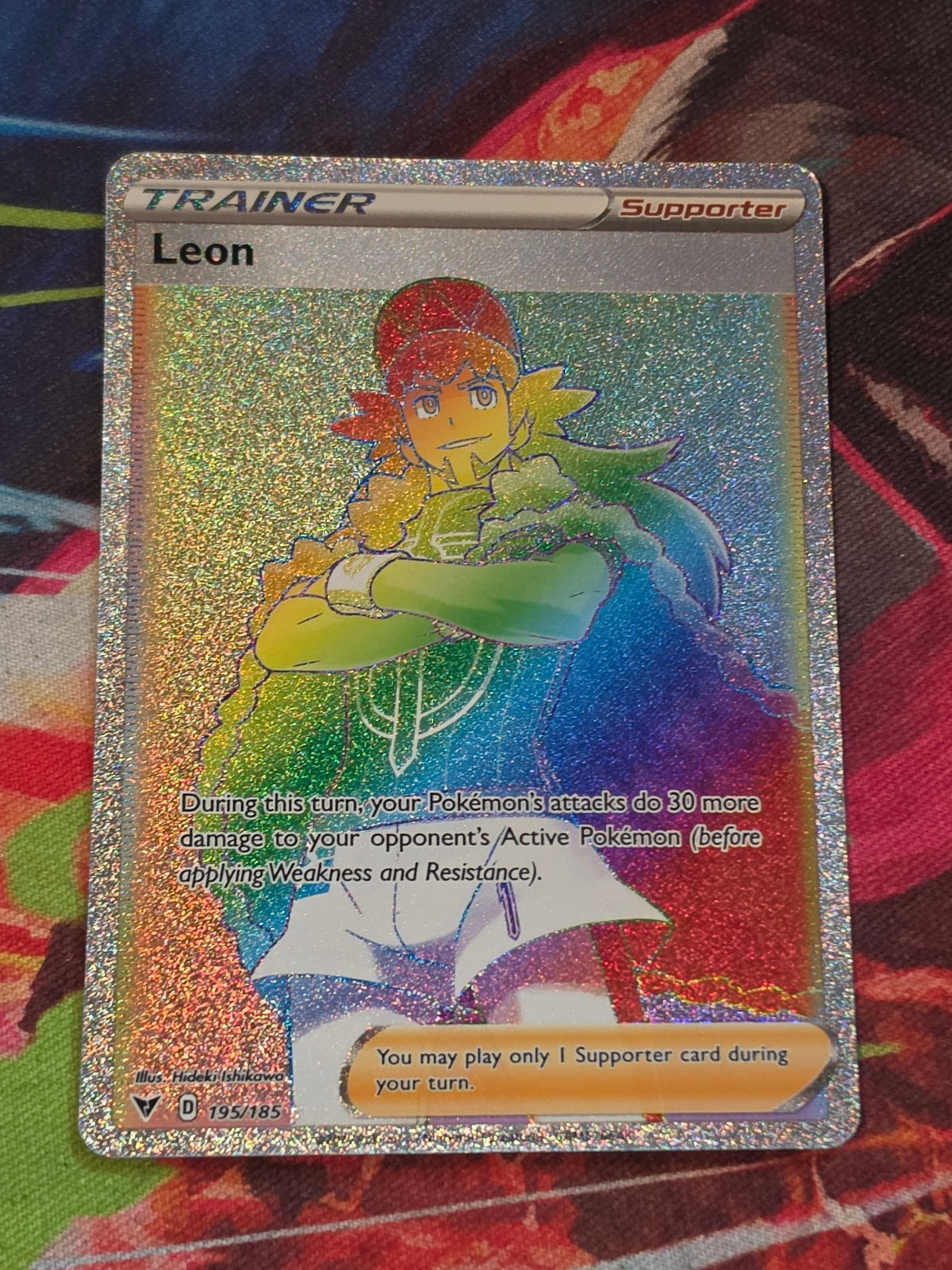 Leon Secret Rare Vivid Voltage 195/185 NM Pokemon