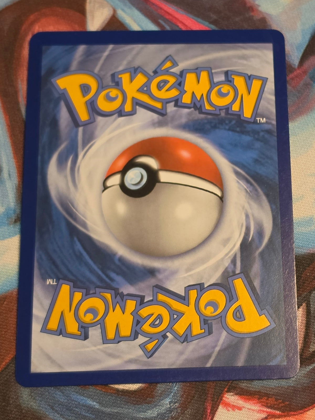 Pidgeot V Ultra Rare SWSH11: Lost Origin 137/196 NM Pokemon (Back)
