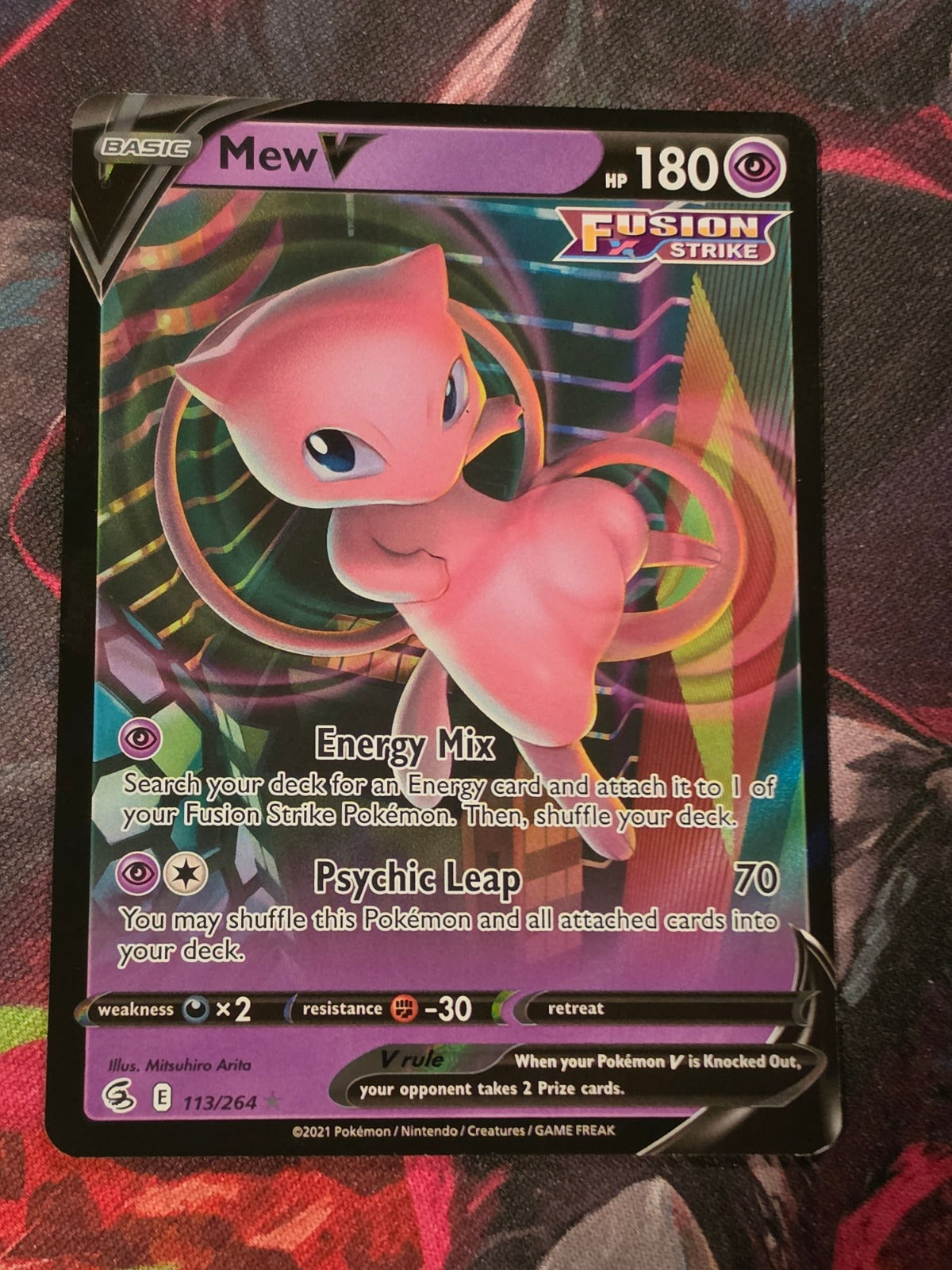 Mew V Ultra Rare Fusion Strike 113/264 NM Pokemon