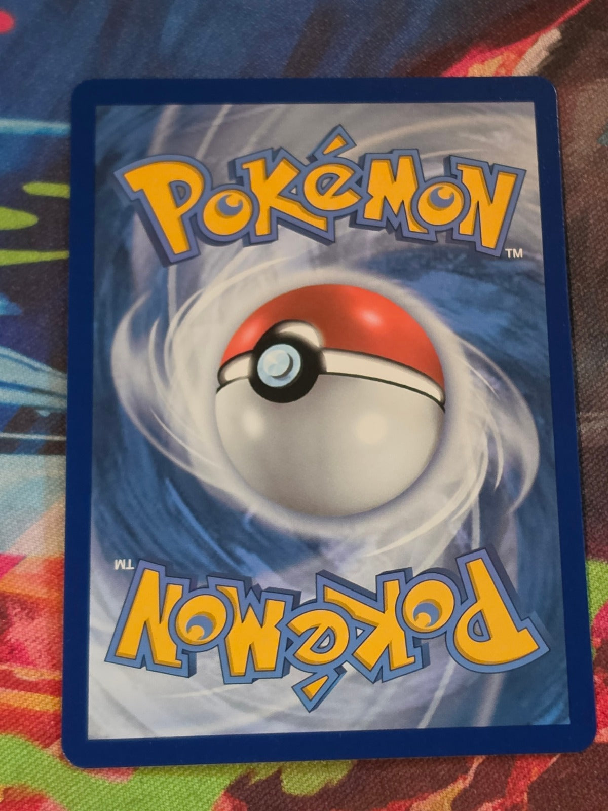 Leon Secret Rare Vivid Voltage 195/185 NM Pokemon (Back)