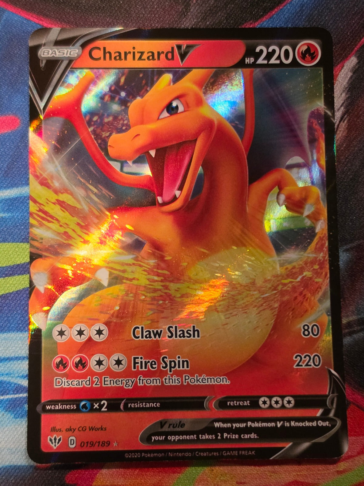 Charizard V Ultra Rare SWSH03: Darkness Ablaze 019/189 NM Pokemon
