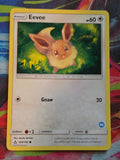 Eevee (26) Common SM Trainer Kit: Alolan Sandslash & Alolan Ninetales 104/156 LP Pokemon