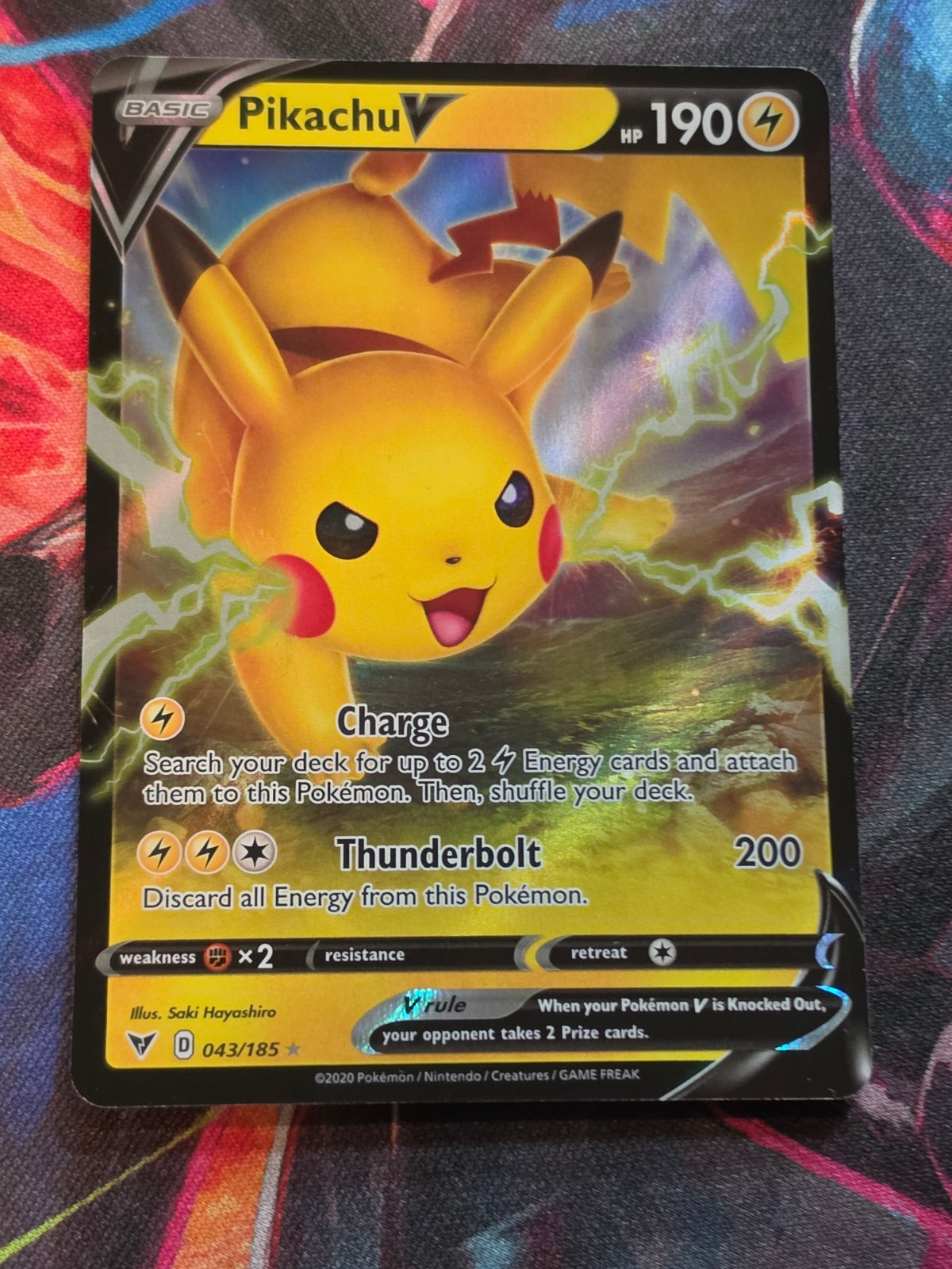 Pikachu V Ultra Rare Vivid Voltage 043/185 NM Pokemon